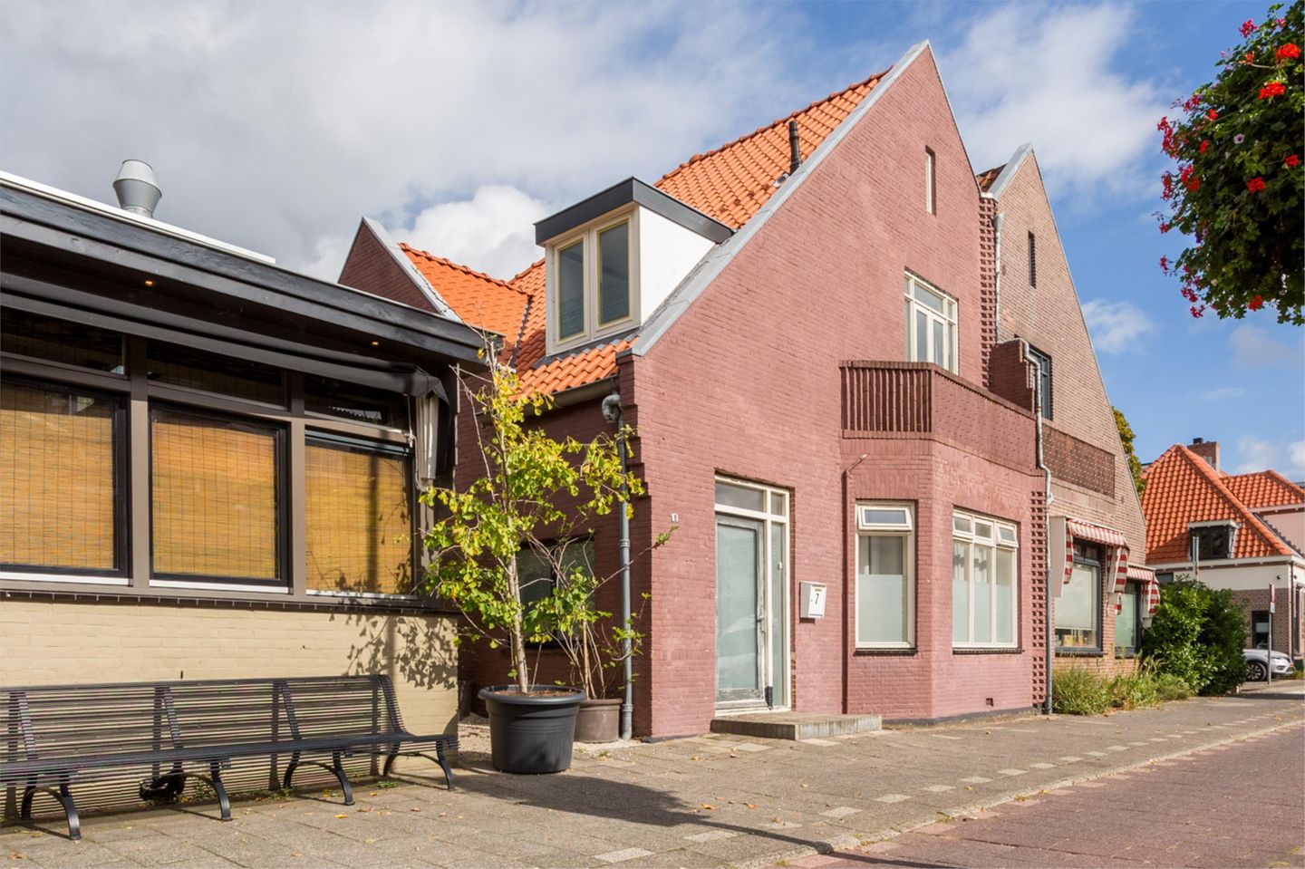 Foto 40 van Huizerweg 7-A