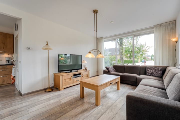 Photo 12 of Smitstraat 16