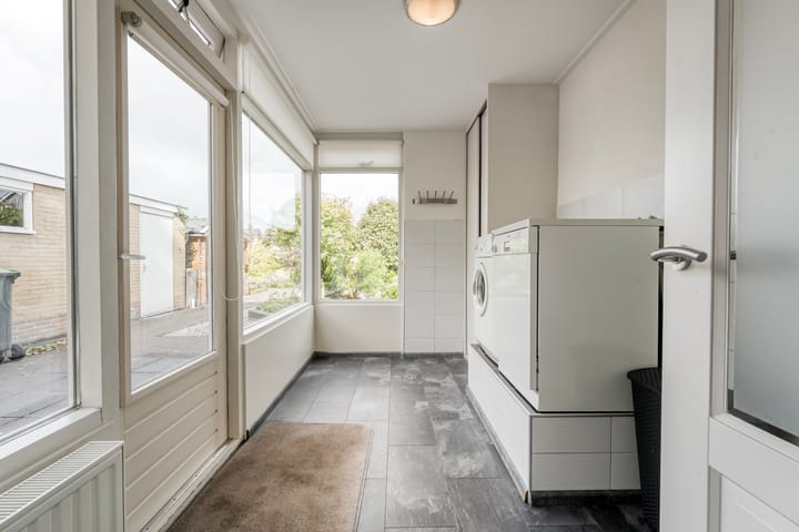 Photo 14 of Smitstraat 16