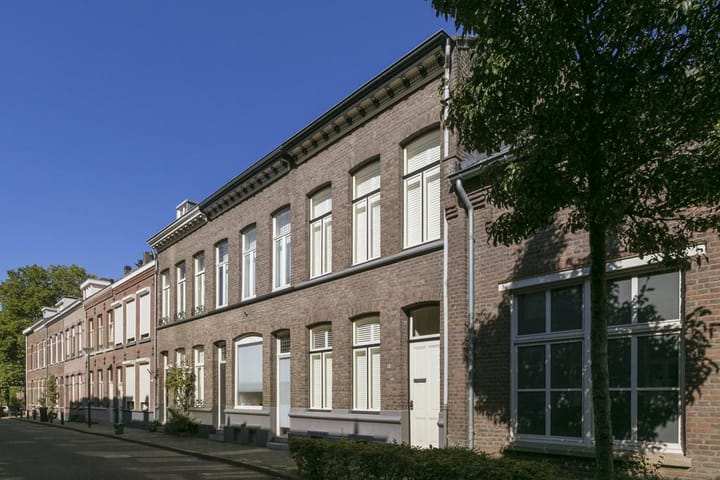 Foto 2 van Dokter Leursstraat 4