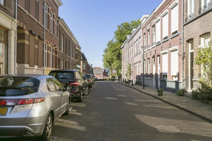 Foto 3 van Dokter Leursstraat 4