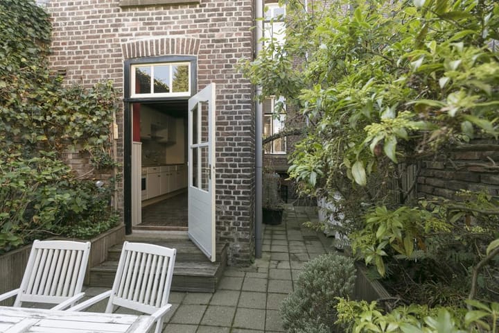 Foto 34 van Dokter Leursstraat 4