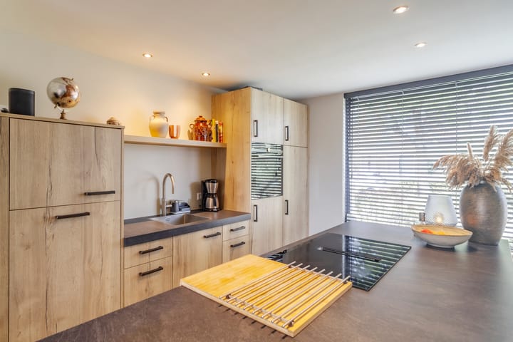 Photo 3 of Burgemeester Poortstraat 32