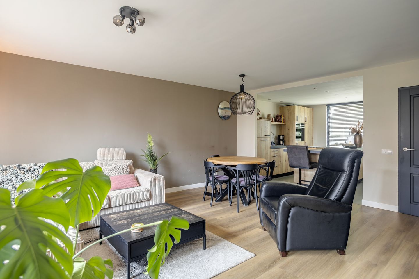 Foto 10 van Burgemeester Poortstraat 32