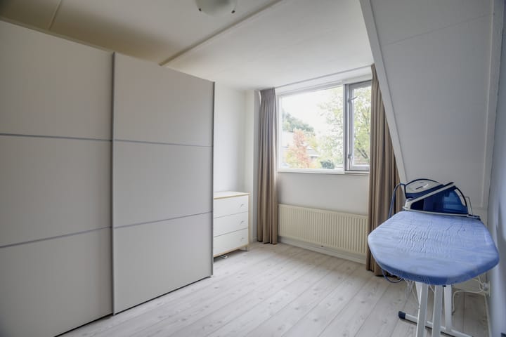 Photo 17 of Burgemeester Poortstraat 32