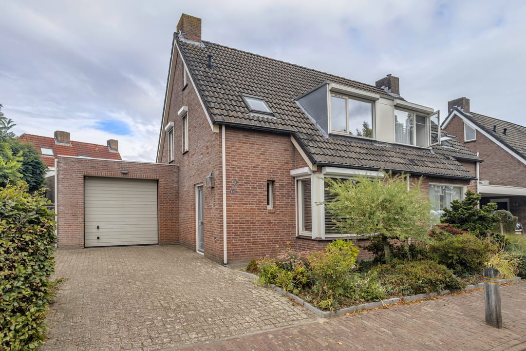 Foto 32 van Burgemeester Poortstraat 32