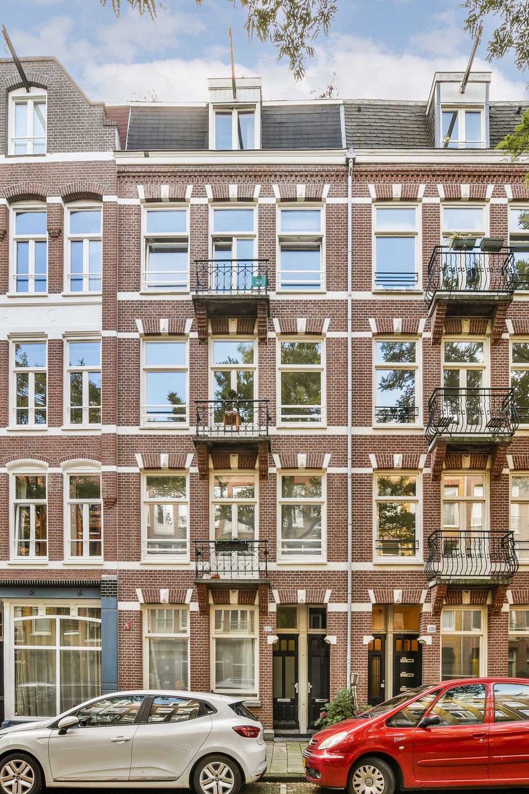 Photo 2 of Wilhelminastraat 127-H