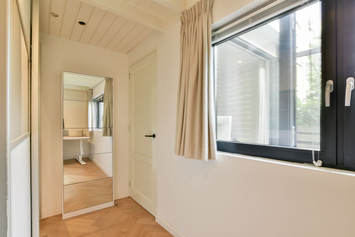 Photo 14 of Wilhelminastraat 127-H