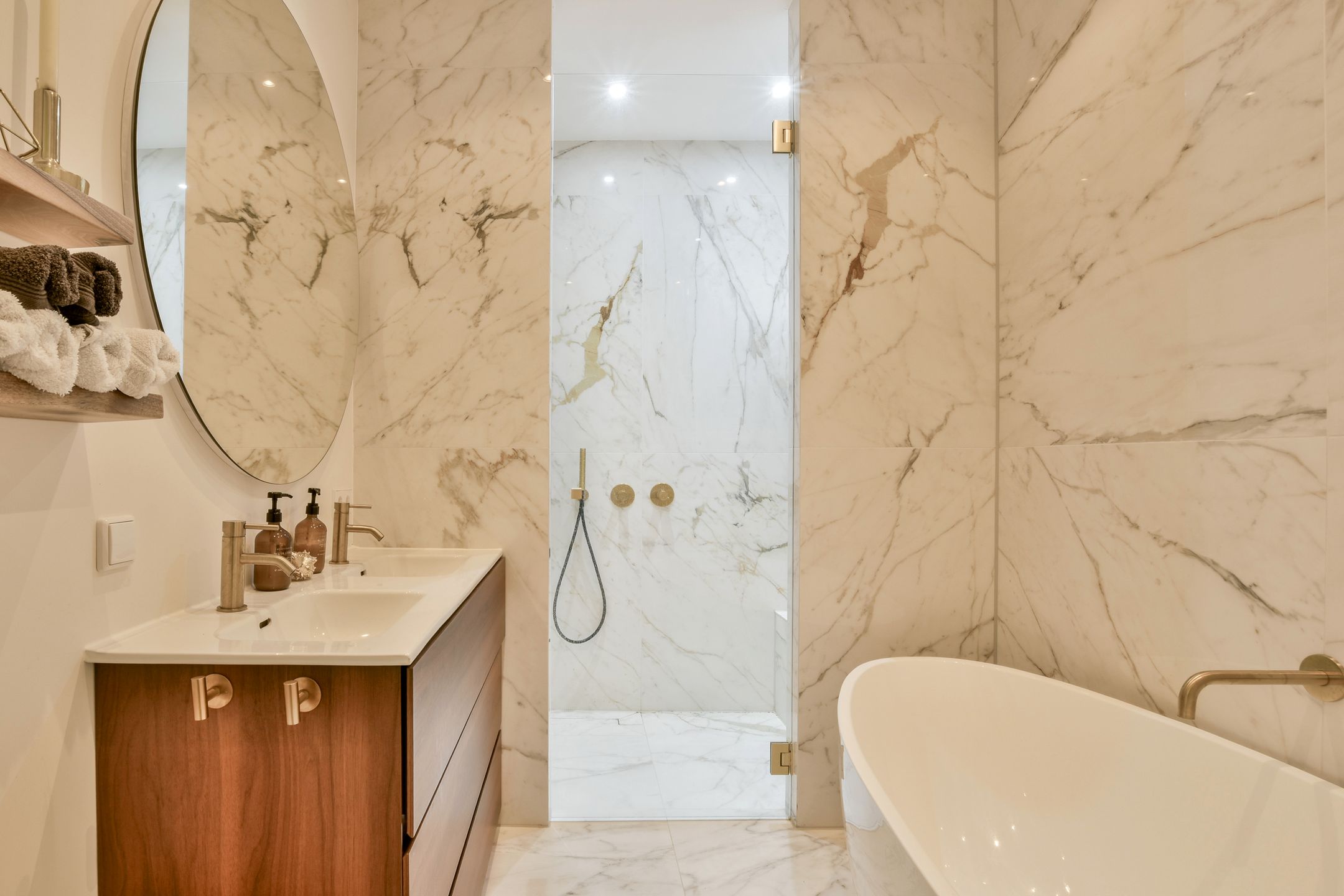 Photo 15 of Wilhelminastraat 127-H