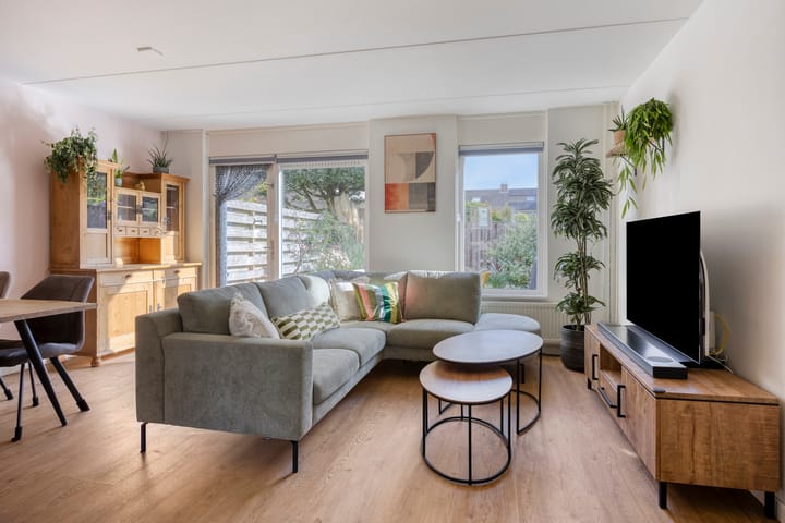 Photo 2 of Oosterwerf 30