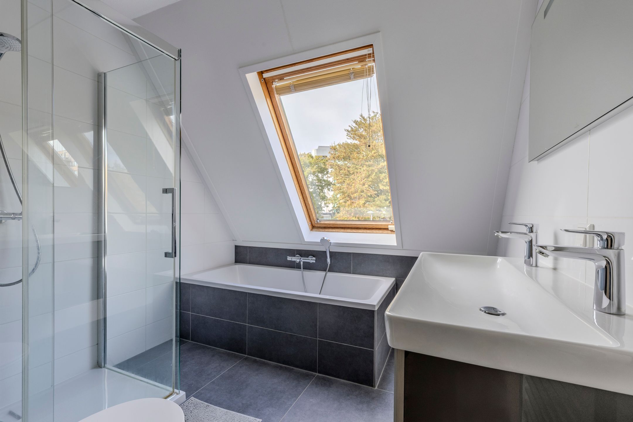 Foto 6 van Beellaan 11