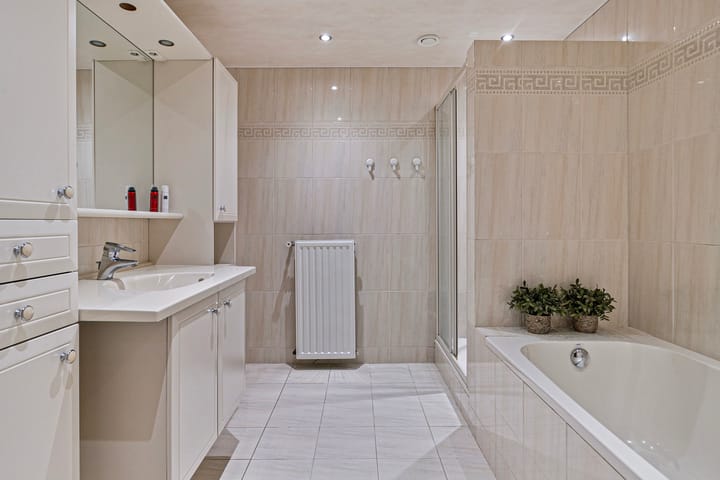 Photo 15 of Benedenheulseweg 32