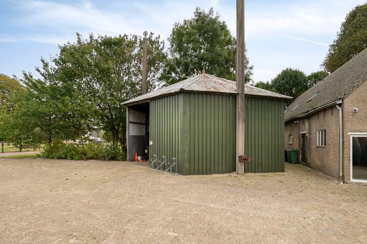 Photo 44 of Benedenheulseweg 32