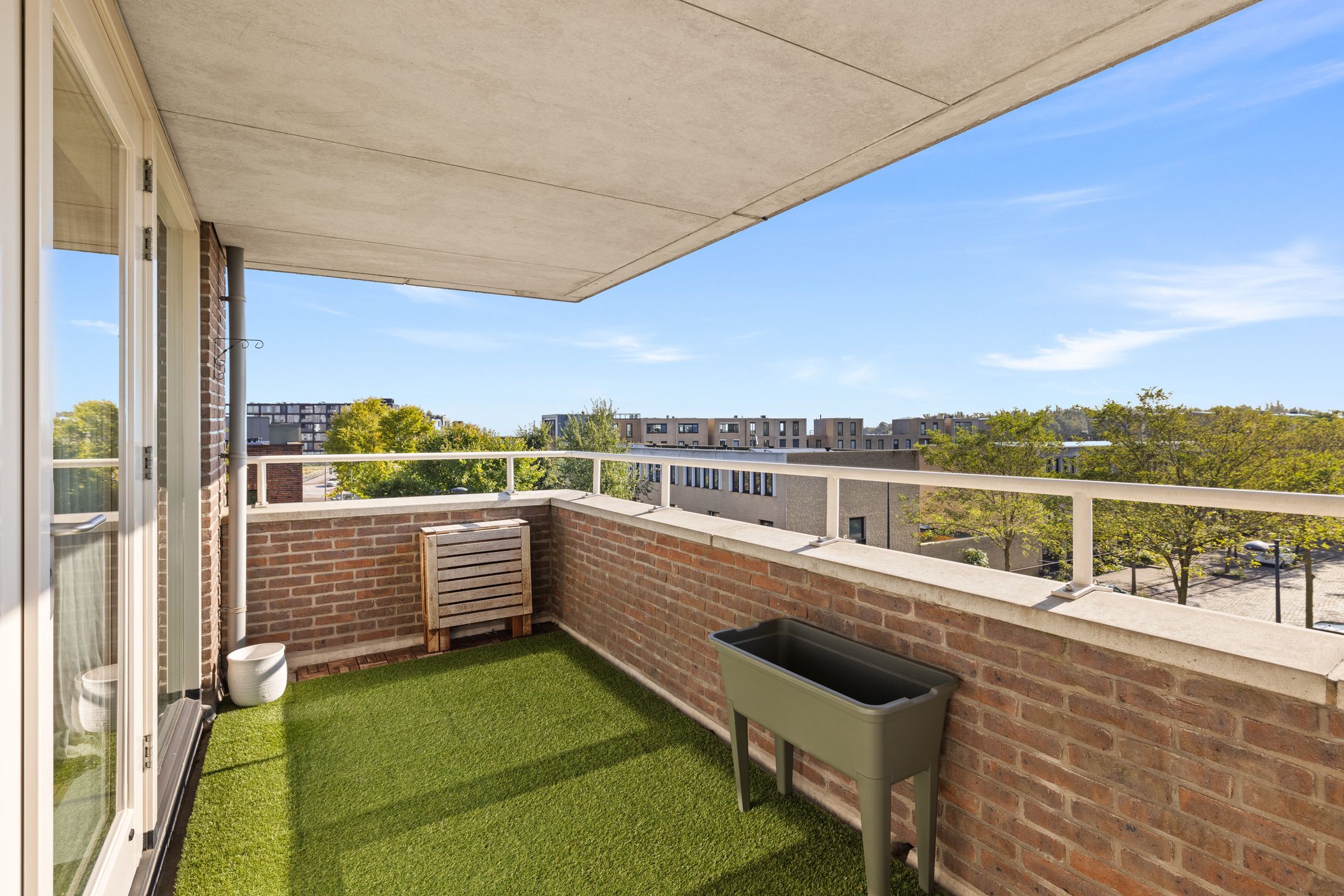 Foto 24 van Eva Besnyöstraat 382