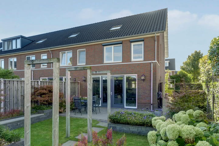 Foto 35 van Lucebertstraat 3