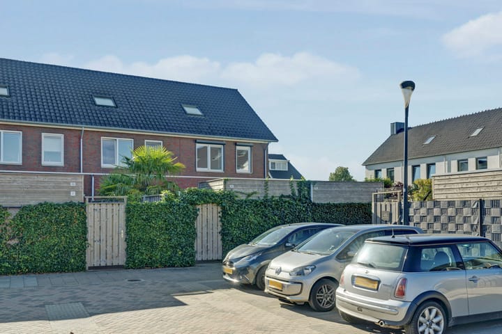 Foto 36 van Lucebertstraat 3