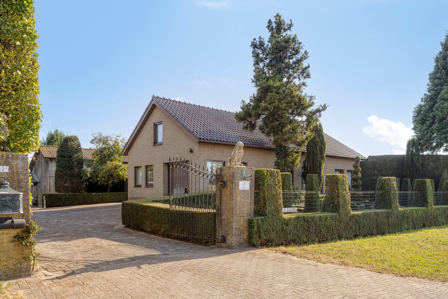 Bekijk foto 4 van Van Rijckevorselweg 2