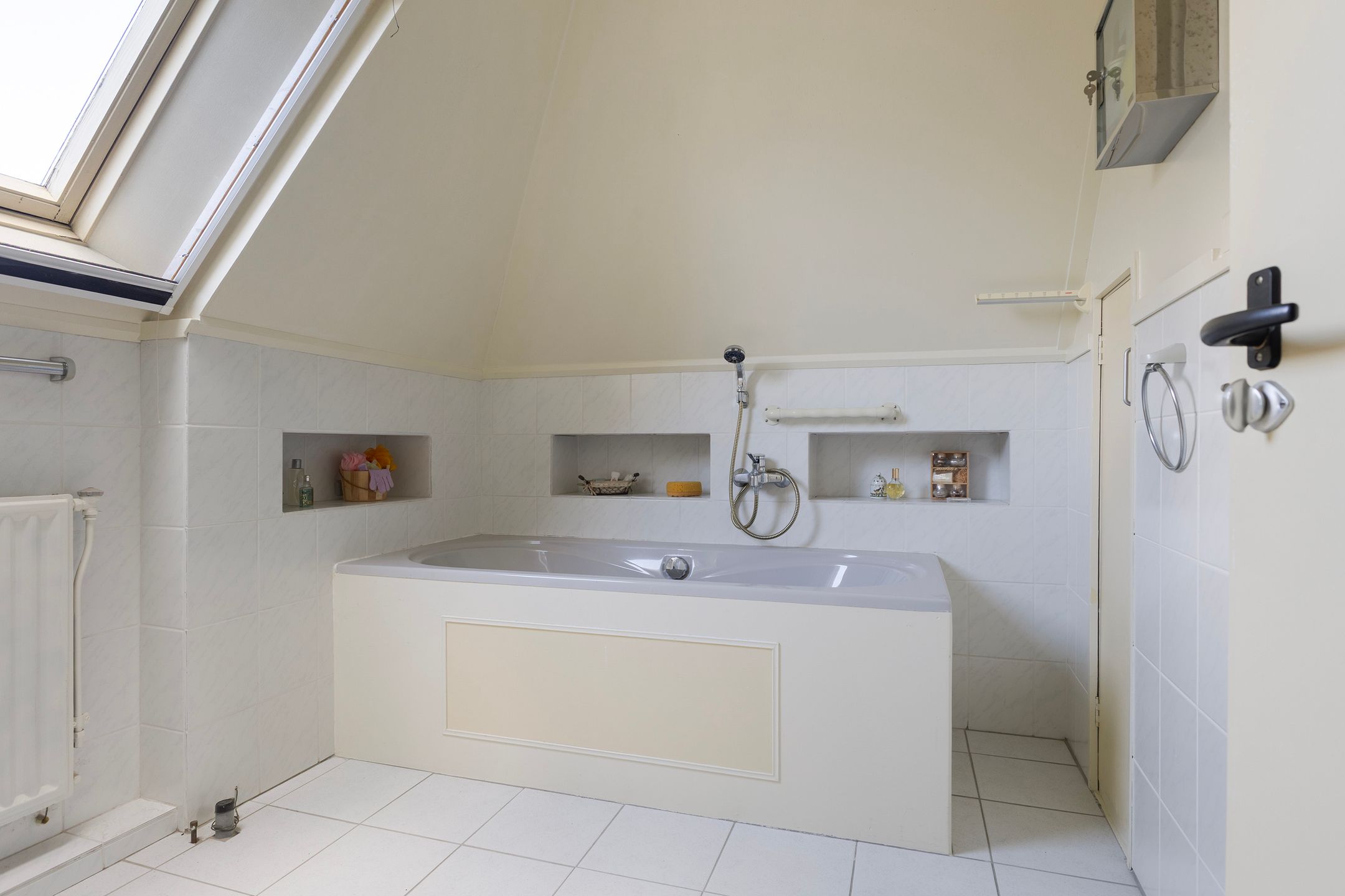 Foto 21 van Iewâl 10