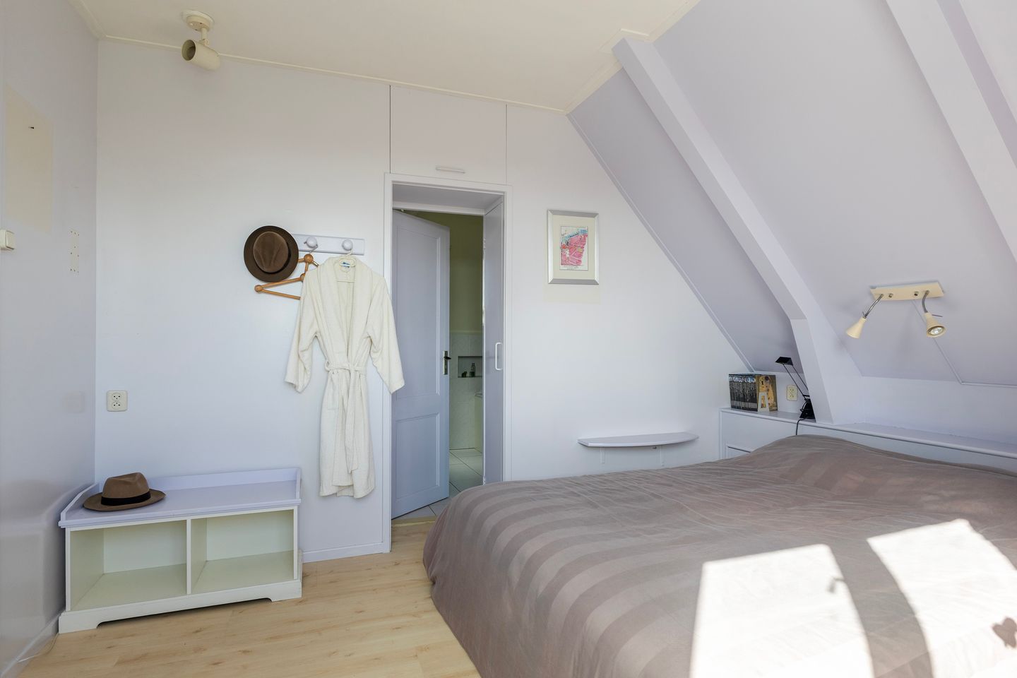 Foto 25 van Iewâl 10