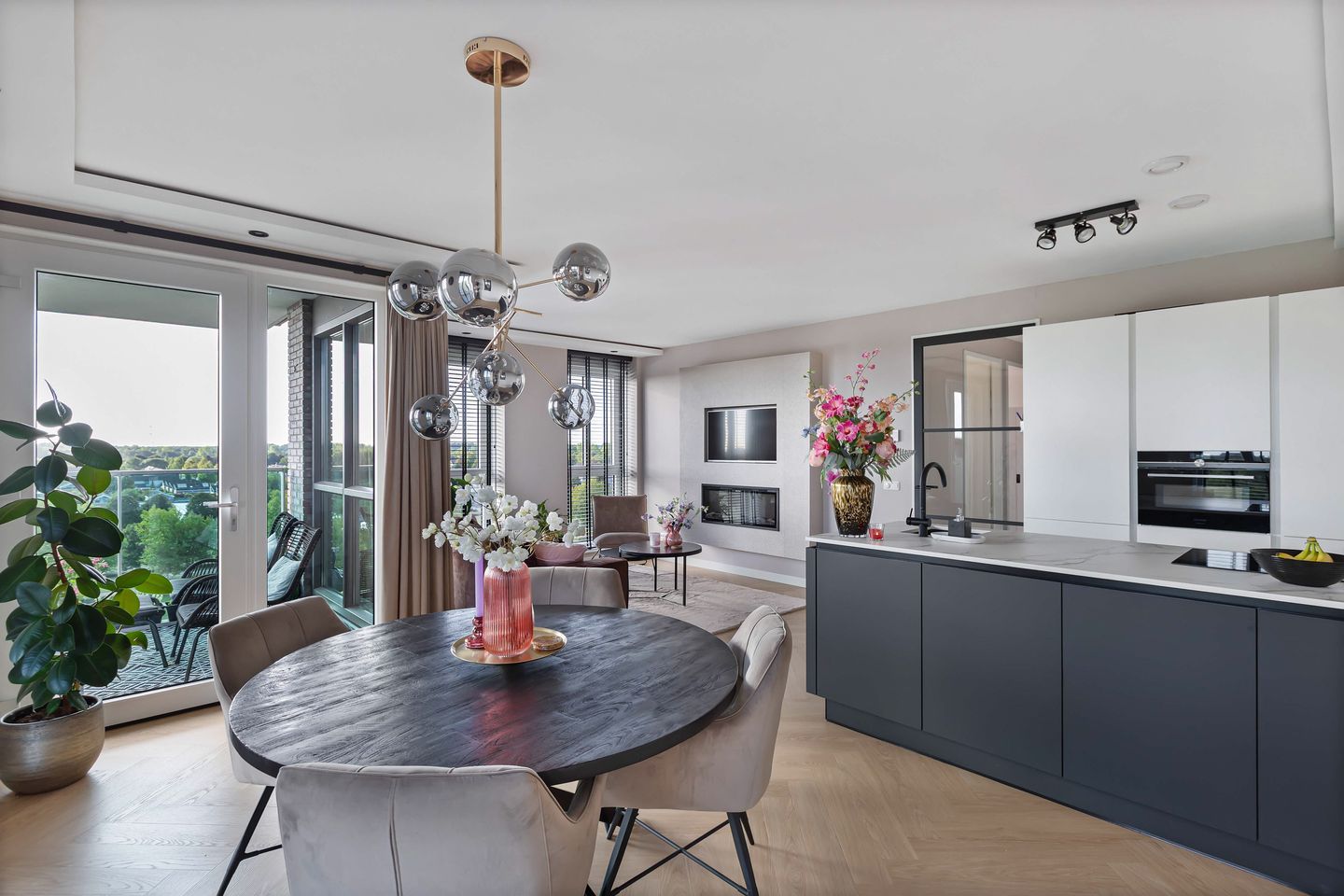 Foto 20 van Buenos Airesstraat 219