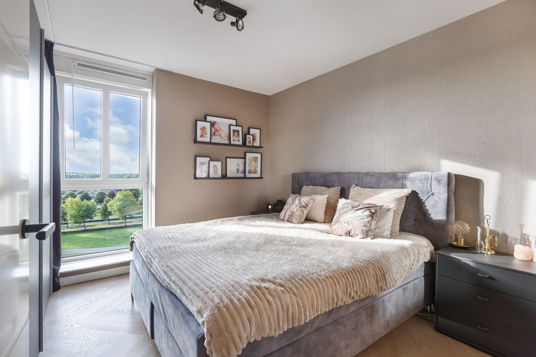 Foto 27 van Buenos Airesstraat 219