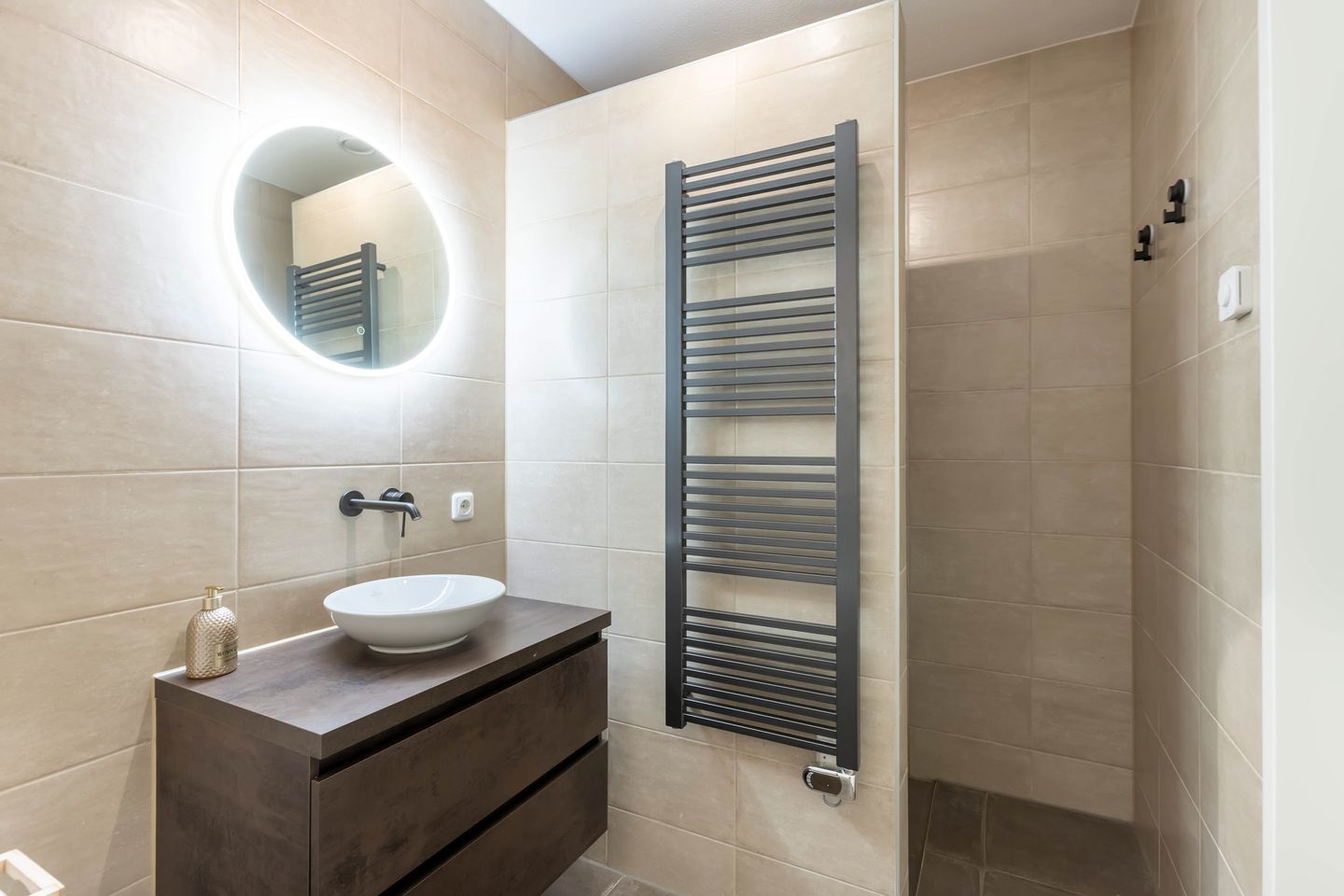 Foto 34 van Buenos Airesstraat 219