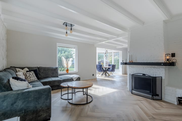 Foto 14 van Parallelweg 10