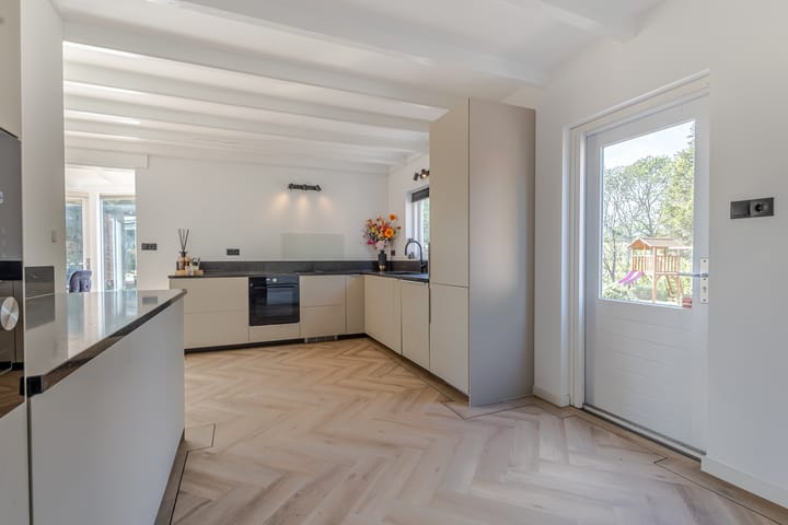 Foto 21 van Parallelweg 10