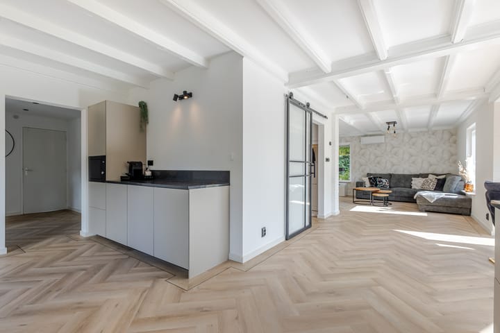 Foto 24 van Parallelweg 10