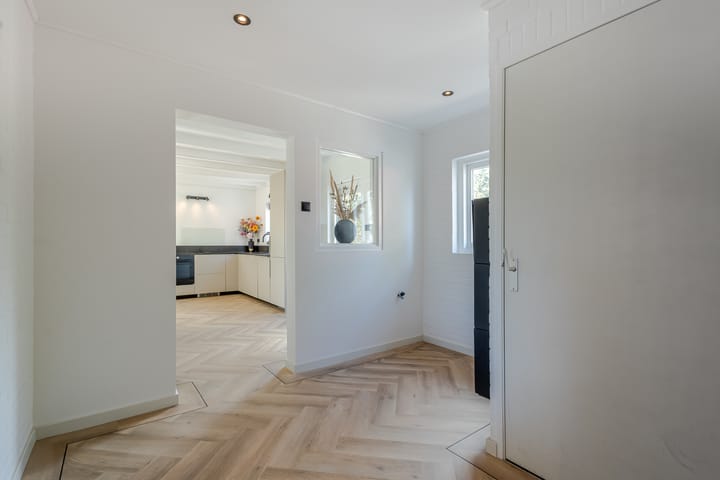 Foto 27 van Parallelweg 10