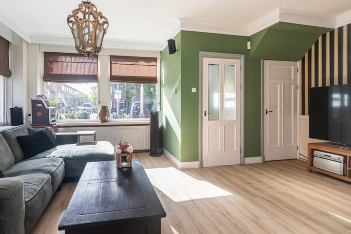 Foto 7 van Aarnout Drostlaan 56