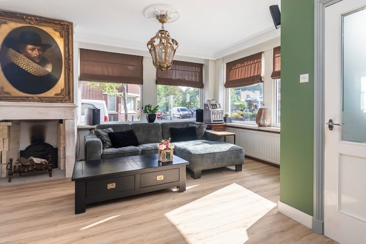 Foto 8 van Aarnout Drostlaan 56