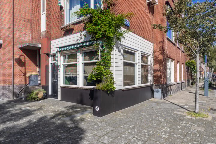 Foto 41 van Aarnout Drostlaan 56