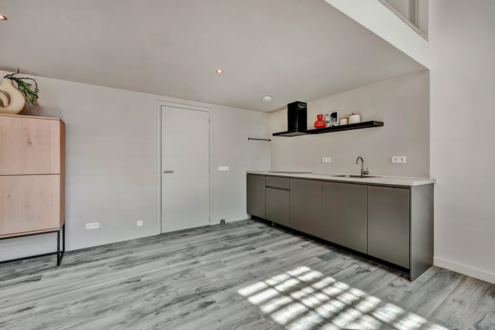 Photo 14 of Laan van Hilbelink 11-06