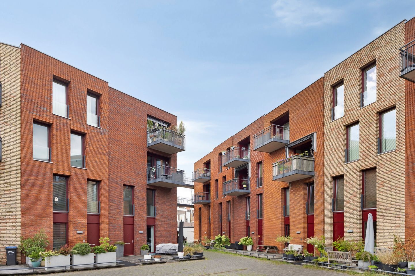 Foto 25 van Scholenhof 81