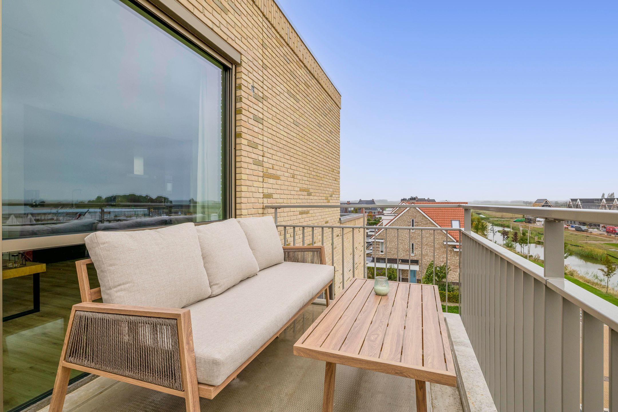 Photo 3 of Windvaan 61