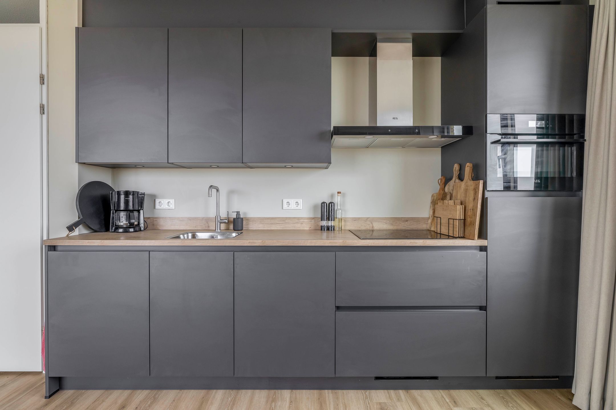 Photo 18 of Windvaan 61