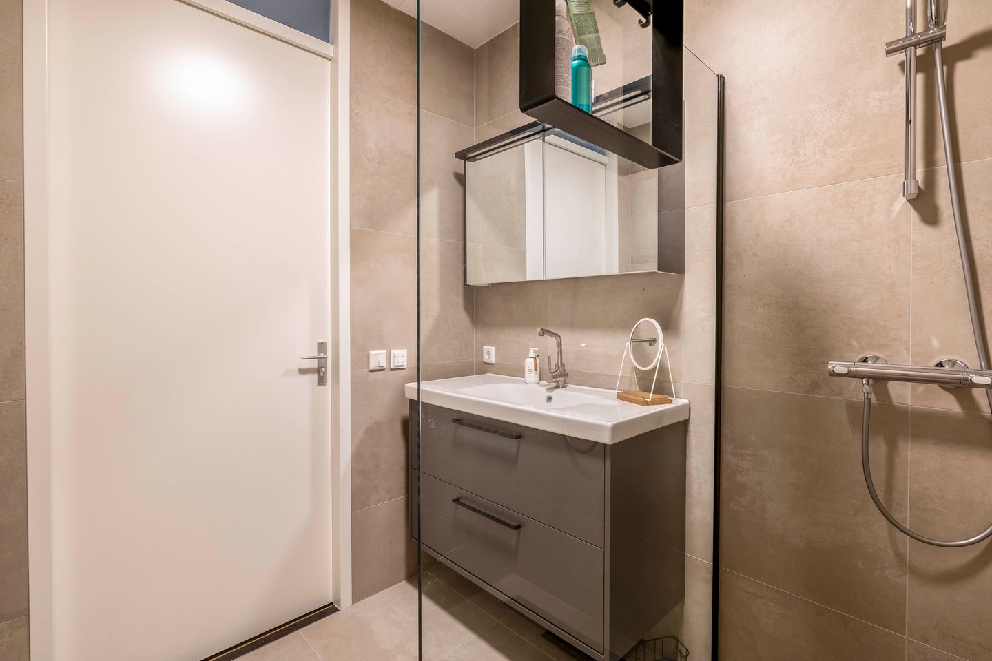 Photo 25 of Windvaan 61