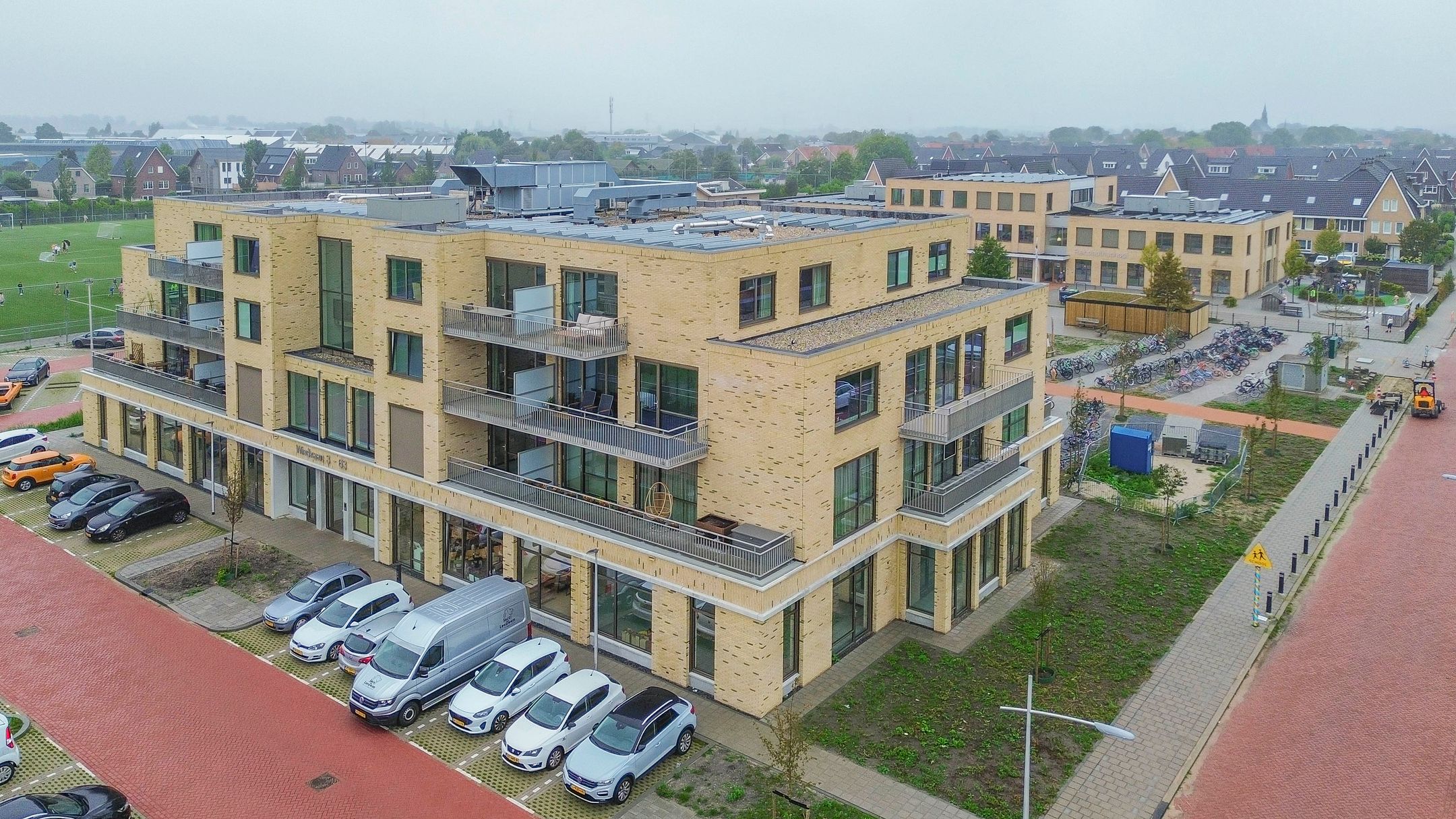 Photo 27 of Windvaan 61