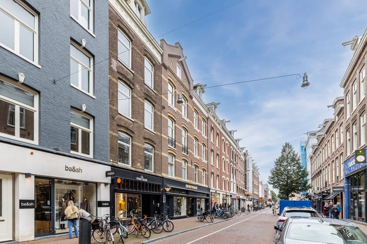 Photo 2 of Pieter Cornelisz. Hooftstraat 35-2