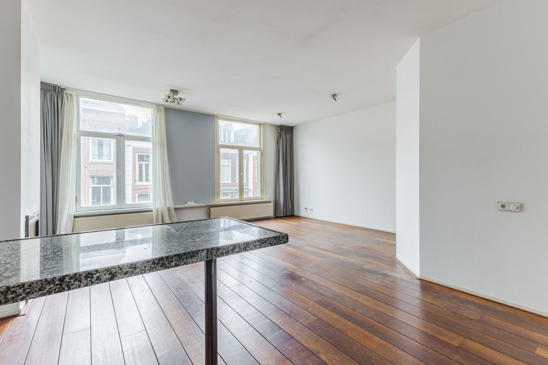 Foto 12 van Pieter Cornelisz. Hooftstraat 35-2