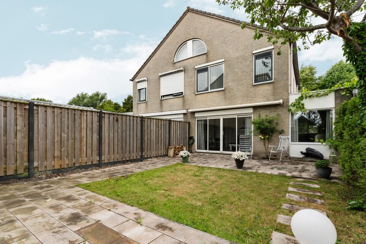 Foto 5 van Petuniastraat 49