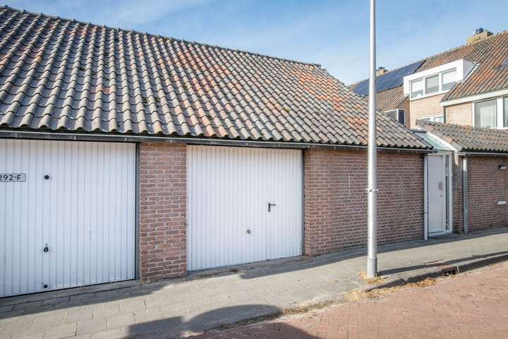 Foto 40 van Spoorstraat 40