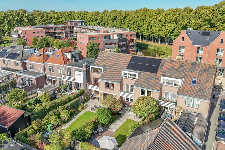 Foto 38 van Spoorstraat 40