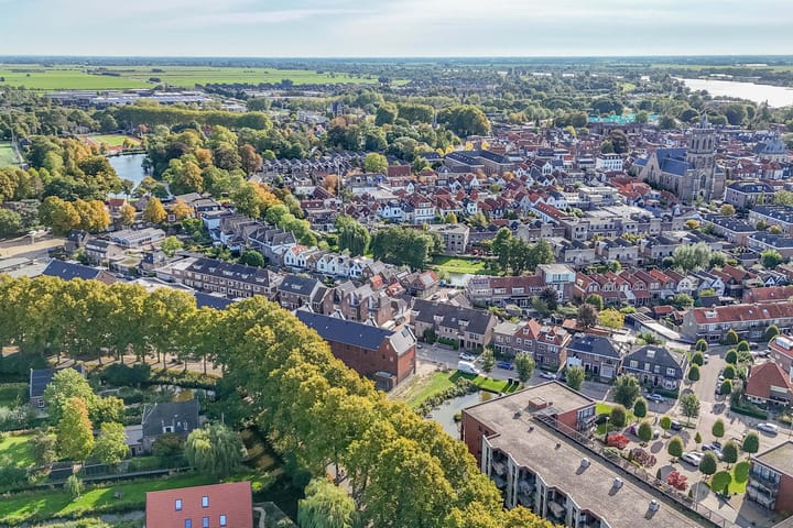 Foto 42 van Spoorstraat 40