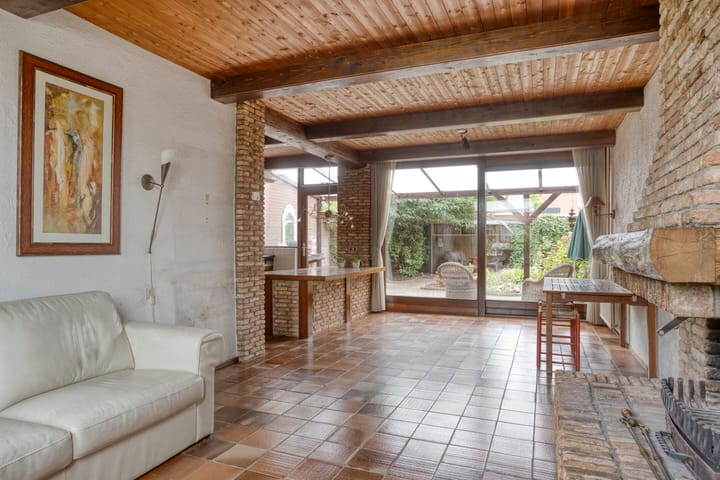 Photo 3 of Petrus van Schendelstraat 21