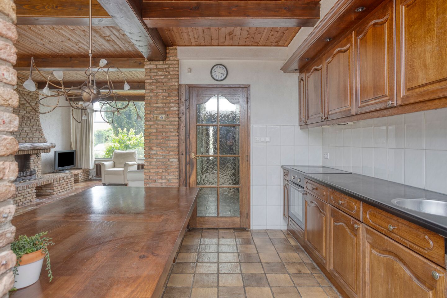 Photo 10 of Petrus van Schendelstraat 21