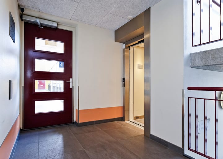 Photo 34 of Ruysdaelstraat 53-M