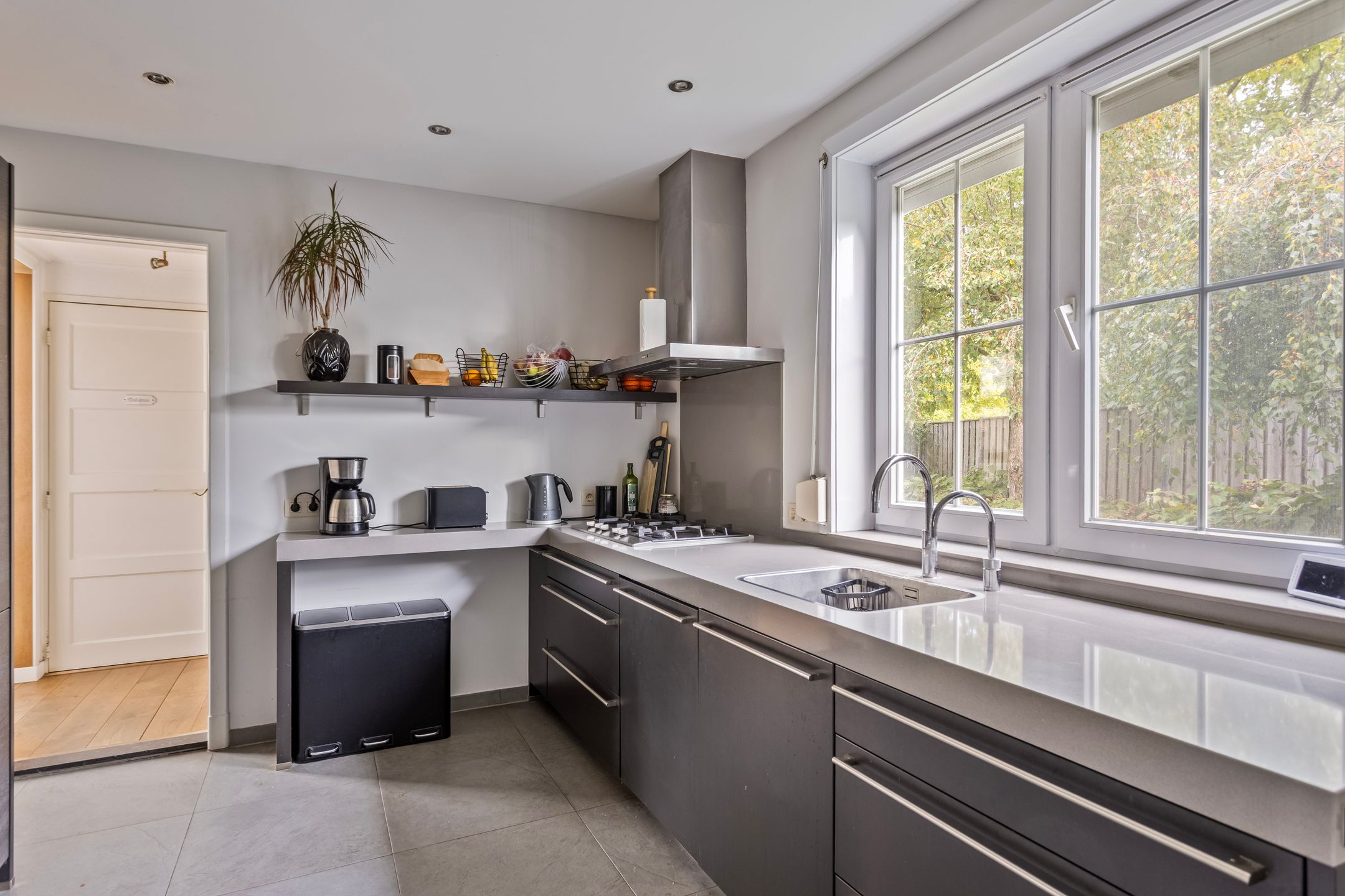 Photo 3 of Julianastraat 74