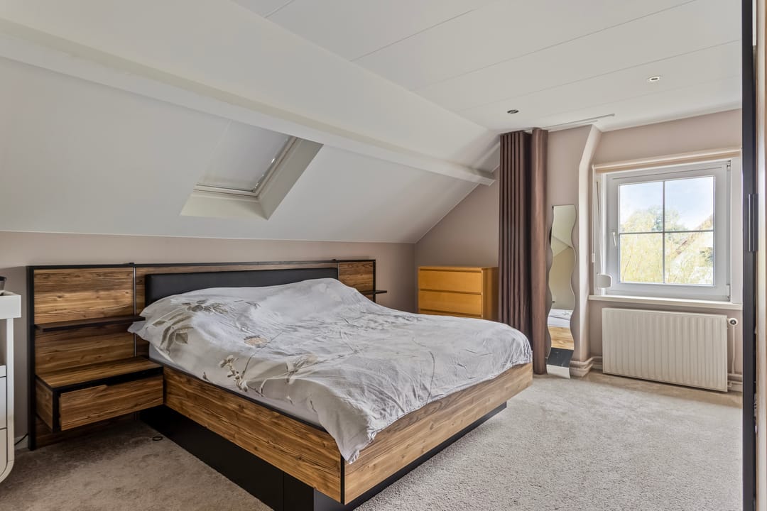 Photo 17 of Julianastraat 74